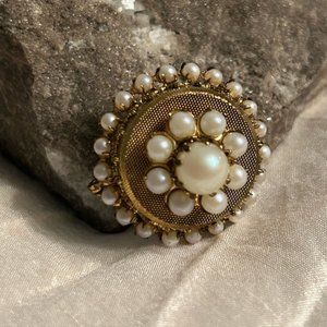 Pearl and Gold Tone Brooch Gold Tone Brooch